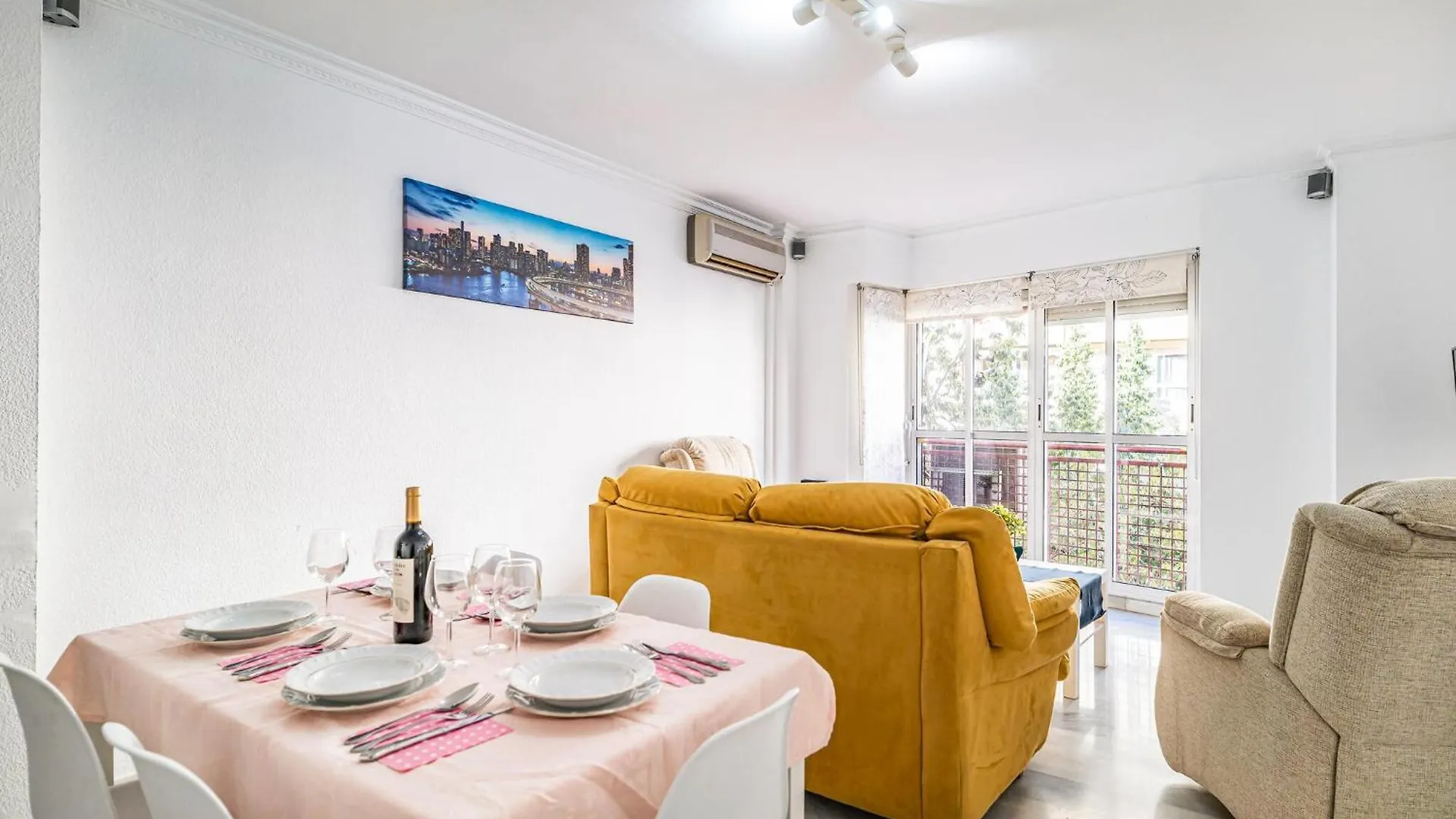 Beautiful Apartment In Malaga With Wifi